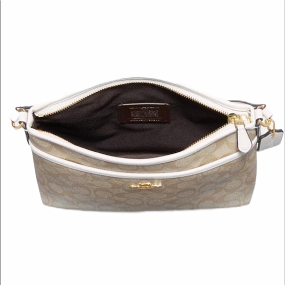 Sold🚫Coach File Crossbody In Signature Canvas - Picture 9 of 9